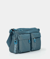 Mandarina Duck Borsa Crossover MD20 donna, stylish shoulder bag with adjustable strap, in a sleek design and neutral color.