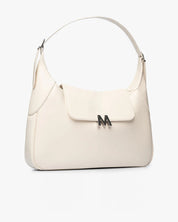 Borsa hobo pelle vegana The Vanilla Hobo di Mabash color panna, con manico regolabile e logo M frontale in finitura argentata.