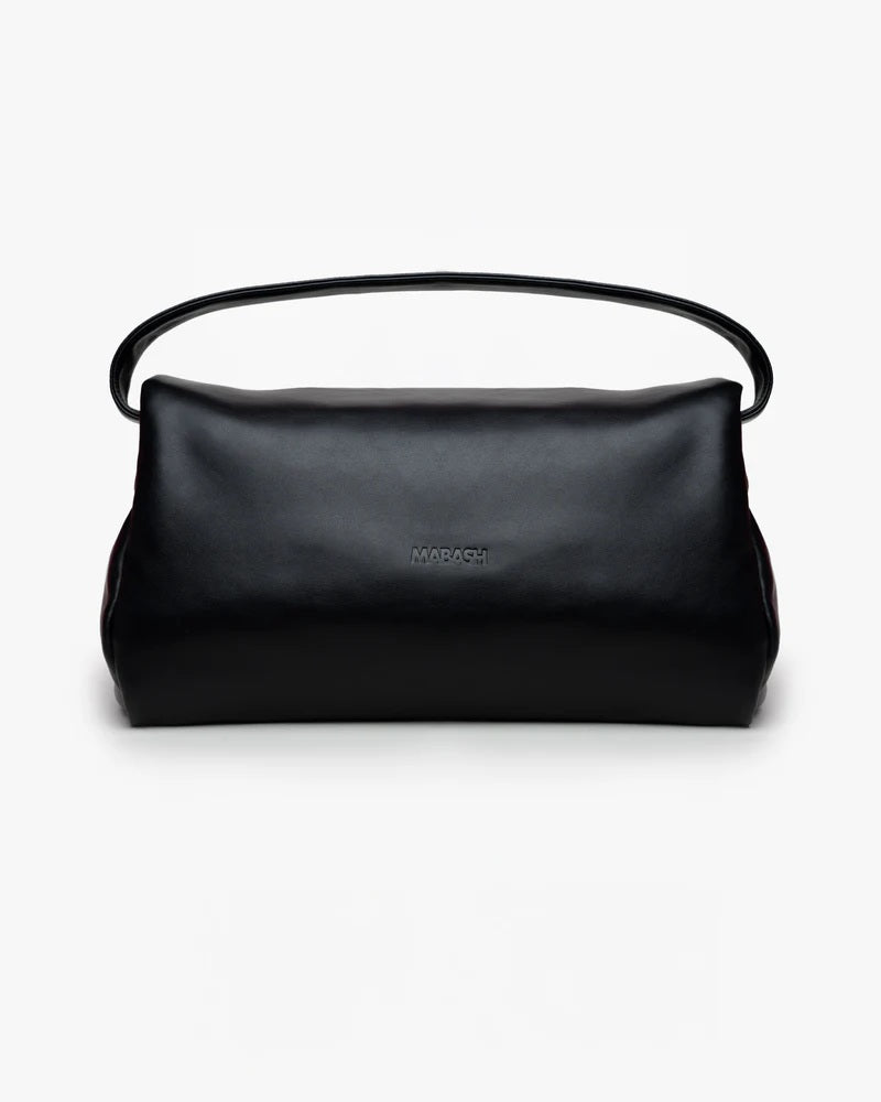 Borsa puffy Mabash modello The Cuti Puffy Mega in pelle vegana nera, fotografata frontalmente su sfondo bianco.