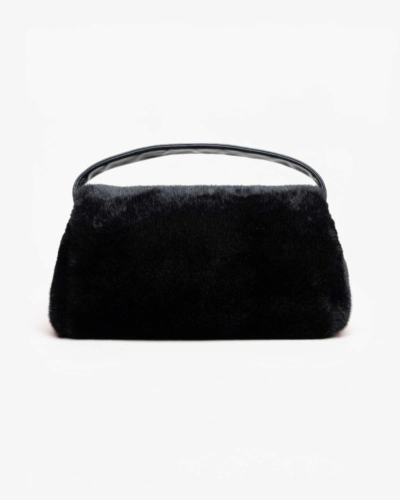 Borsa in ecopelliccia nera modello The Furry Puffy Mega Mabash con manico e tracolla removibile su sfondo bianco.