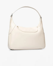 Borsa hobo pelle vegana Mabash modello The Vanilla, color panna, con patta frontale e manico regolabile su sfondo bianco.