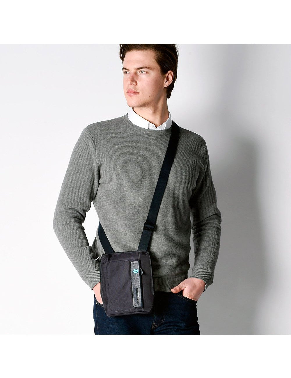 Borsello organizzato con scomparto porta iPad®mini P16 Piquadro - MYLILLY