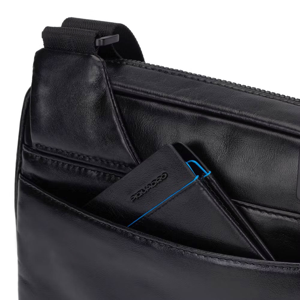 Borsello porta iPad® Blue Square in pelle Piquadro - MYLILLY