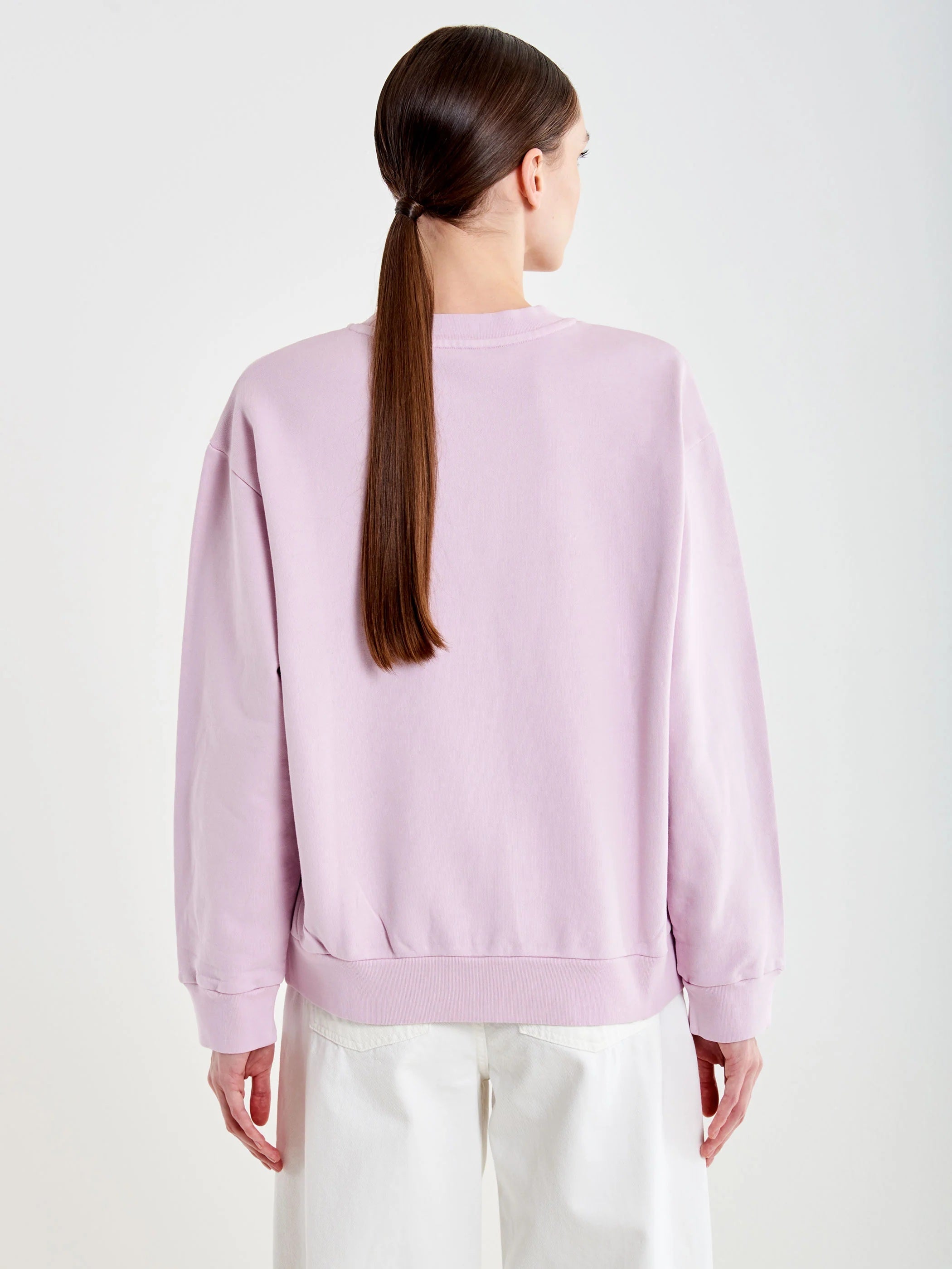 Light gray Vicolo Donna Felpa Basic with crew neck and long sleeves, casual and comfortable for everyday wear.