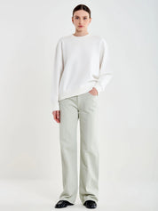 Vicolo Felpa Basic Donna in soft fabric, featuring a relaxed fit and simple design with a round neckline and long sleeves.