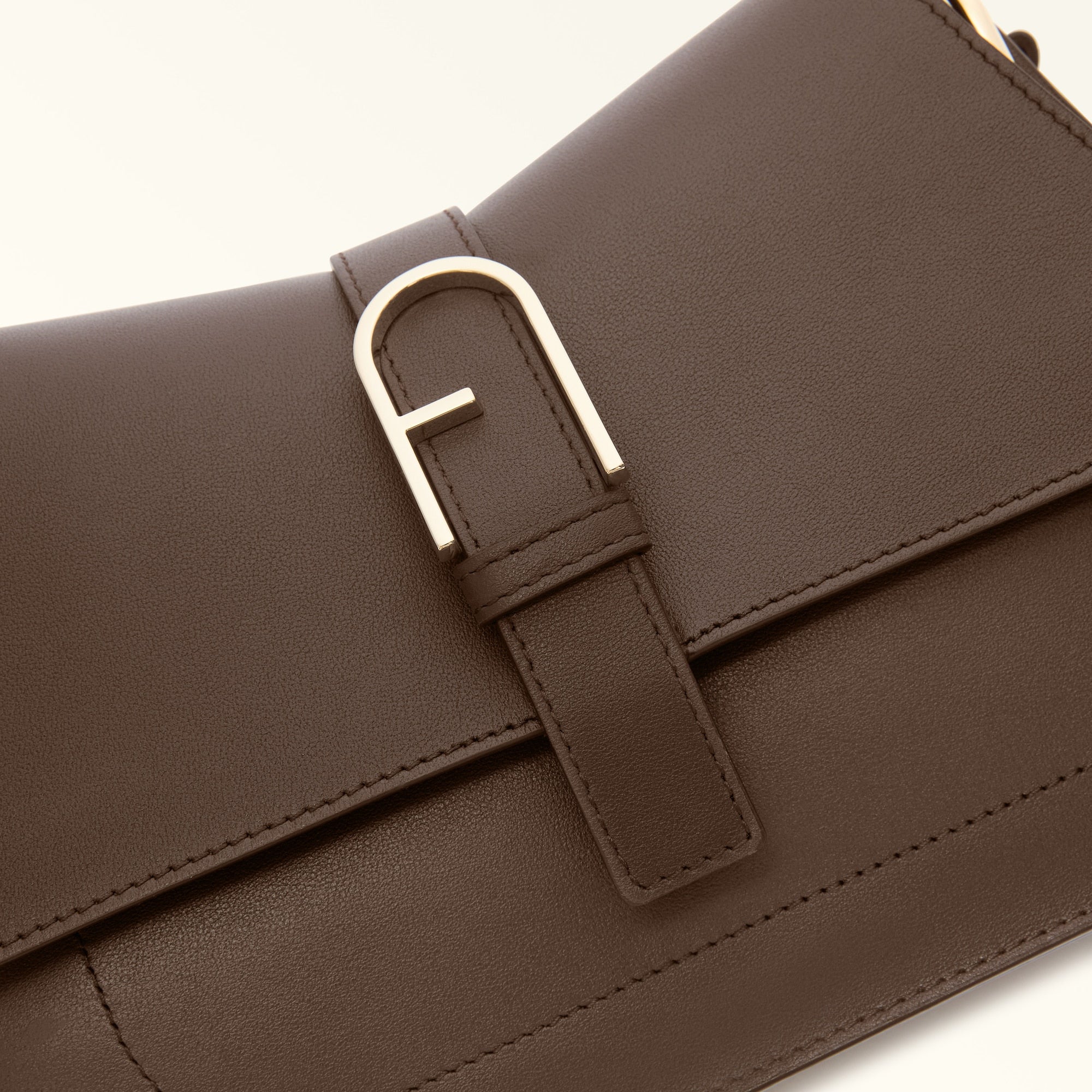 Flow M Top Handle Furla - MYLILLY