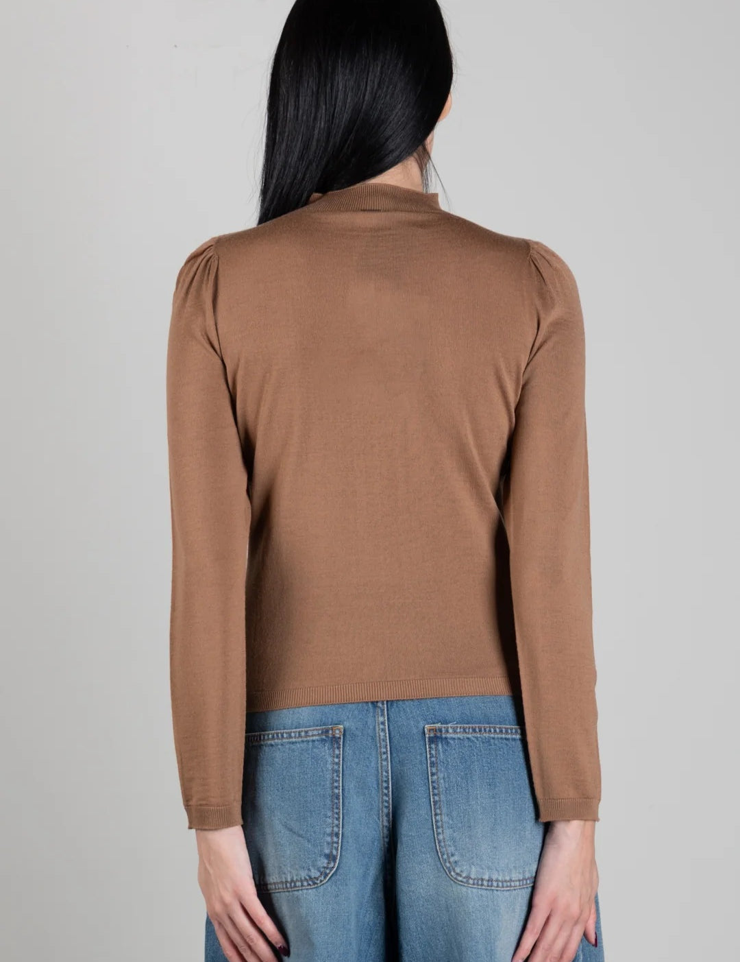 maglia-a-lupetto-twinset-marrone-retro-collo-alto-maniche-lunghe.jpg