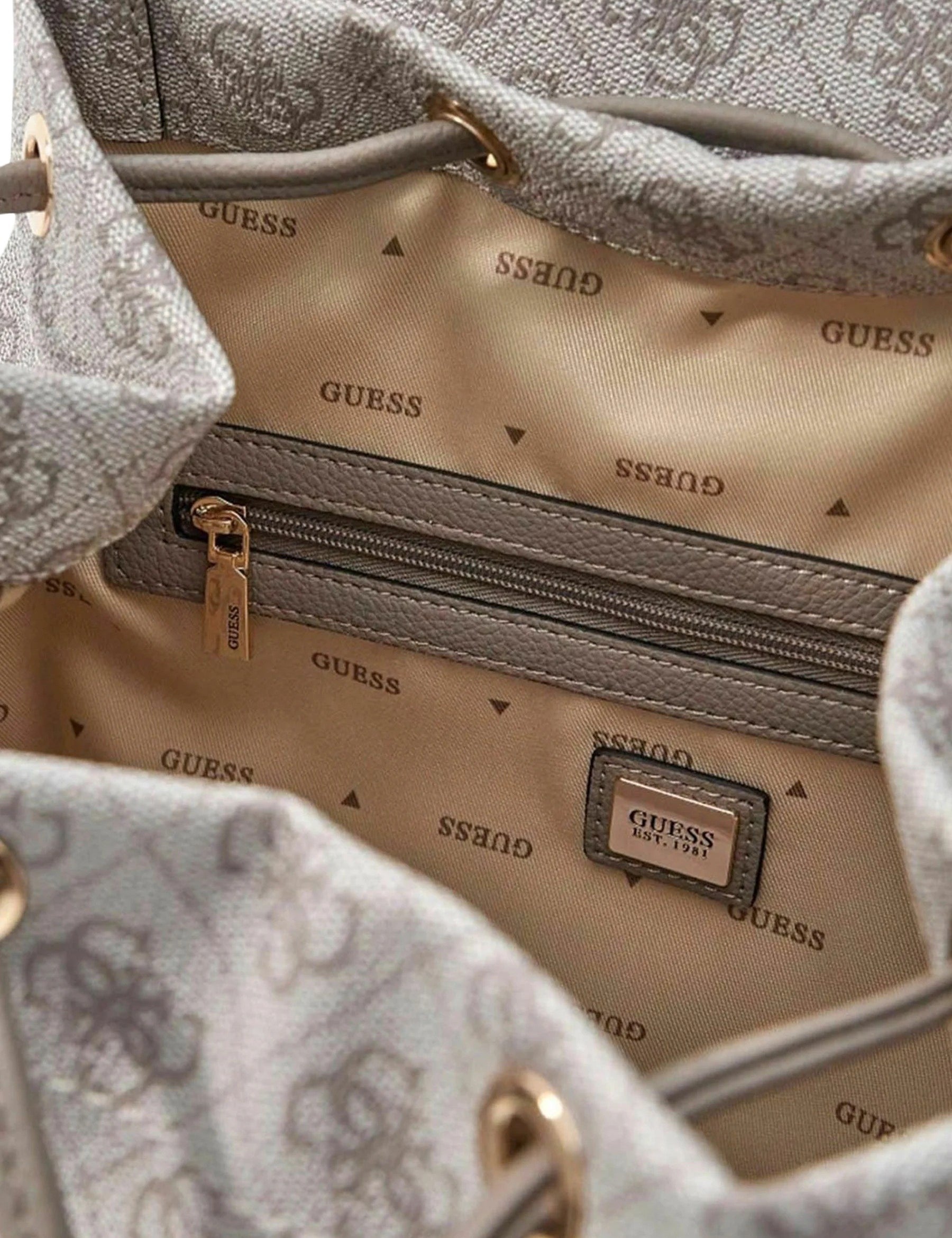 Manhattan II Flap Backpack Guess - MYLILLY
