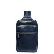 Piquadro Monospalla men's shoulder bag in black leather with adjustable strap and sleek design.