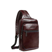 Piquadro Monospalla men's shoulder bag in black leather with adjustable strap and minimalist design.