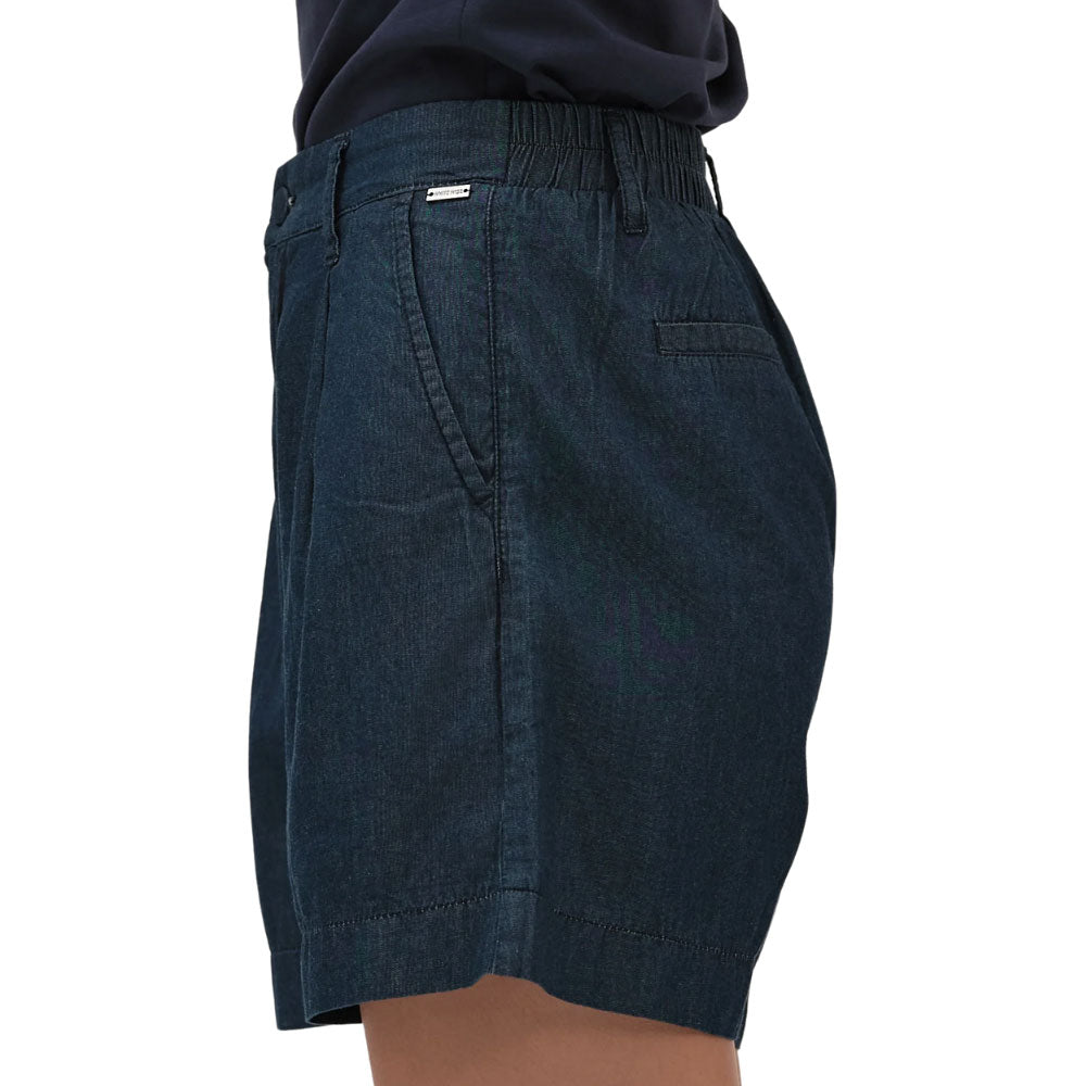 White Wise Donna white shorts with a casual fit, featuring a comfortable waistband and classic design.