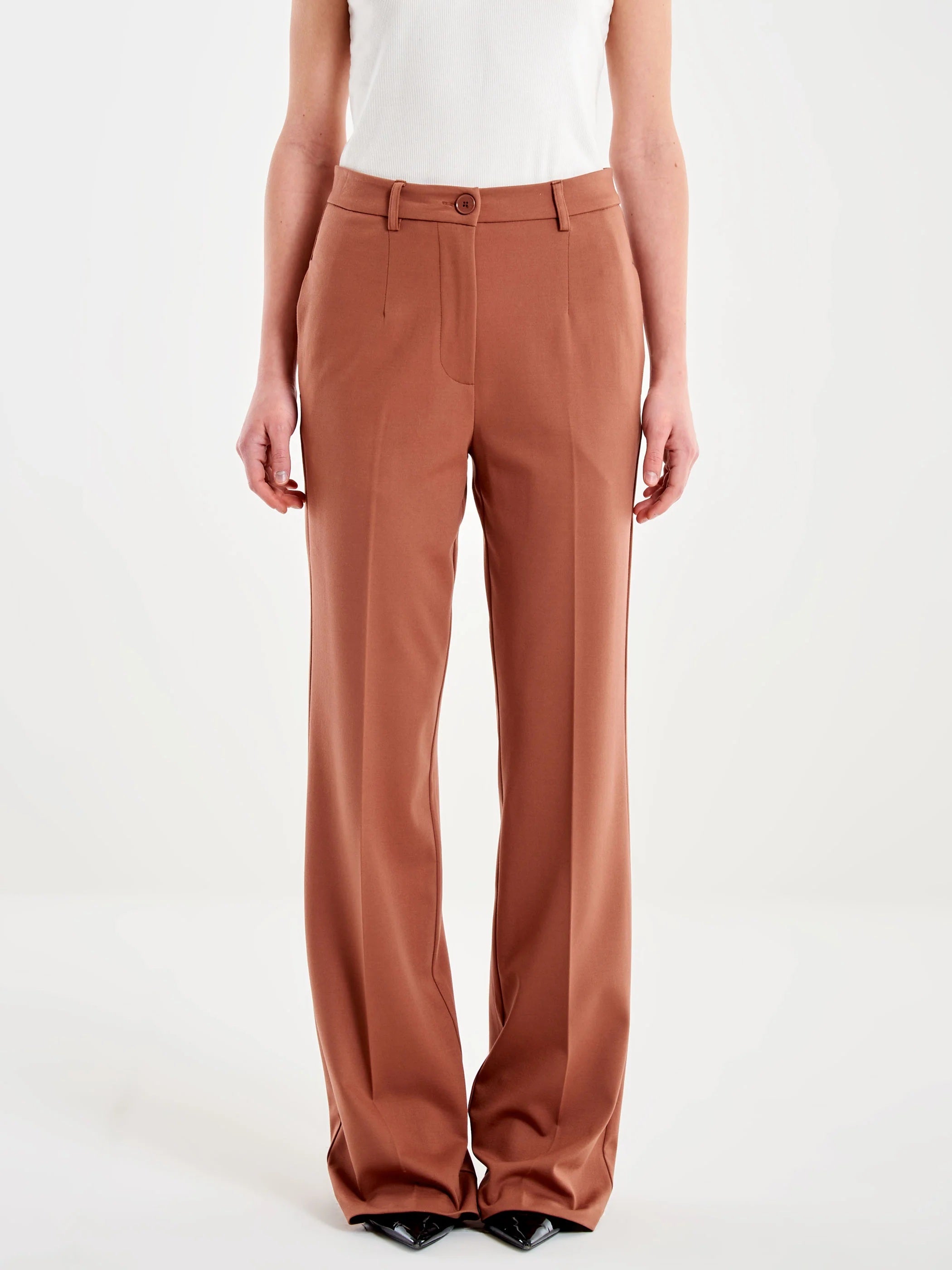 Vicolo Donna pantaloni in beige fabric, tailored fit with side pockets and belt loops, stylish and comfortable women’s trousers.