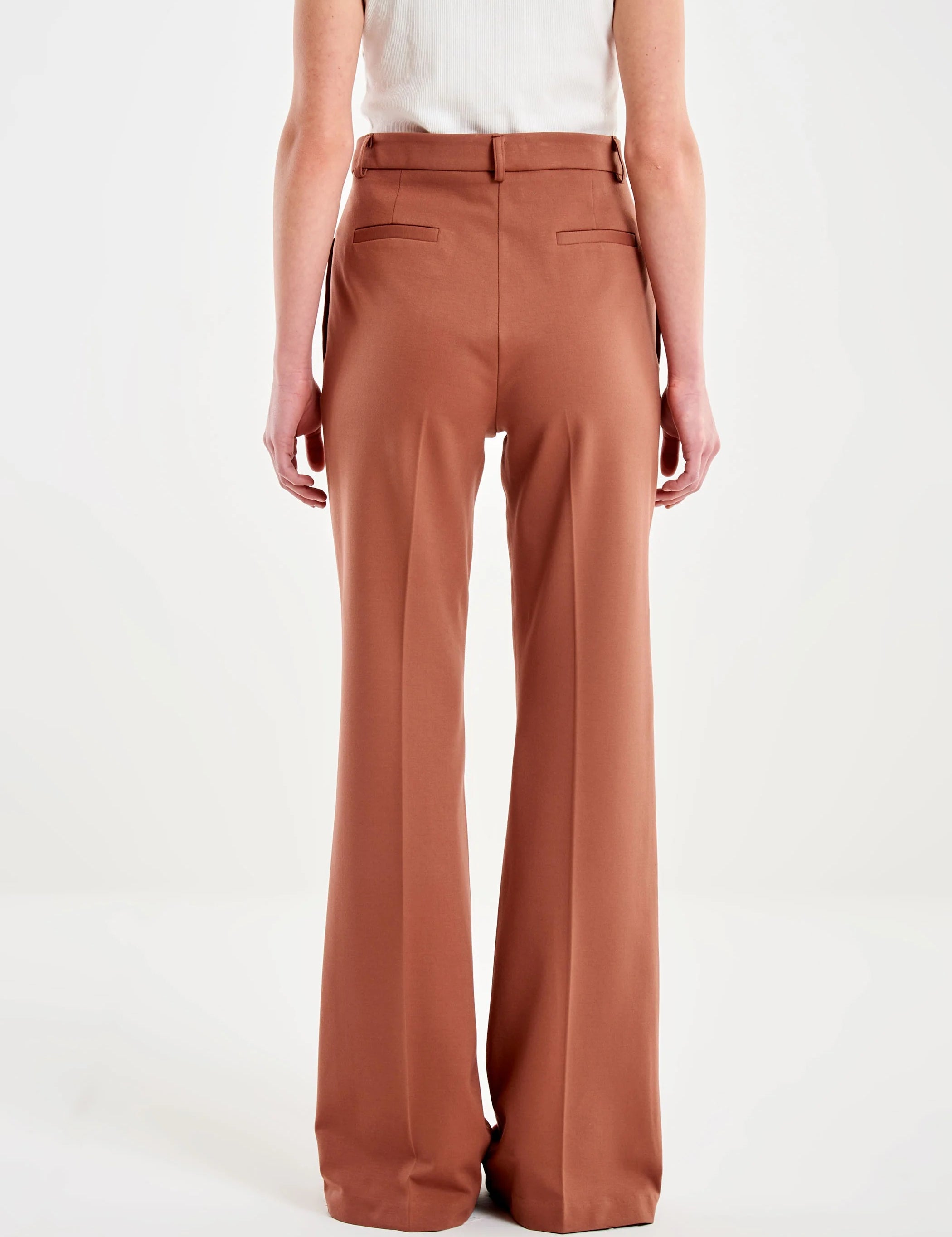 Vicolo Donna Pantaloni in soft fabric with a relaxed fit, featuring a high waist and classic design.