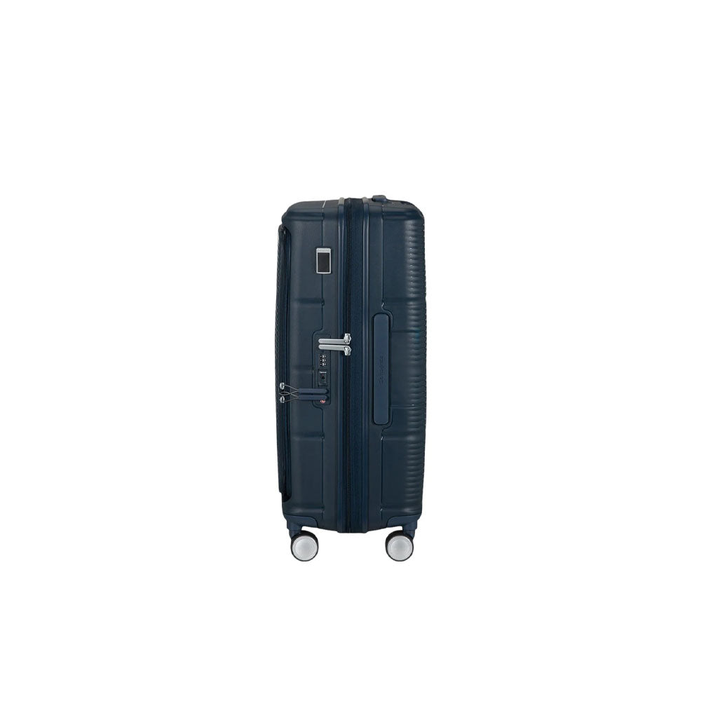 Samsonite Paralux Medium Trolley for unisex travel, featuring a durable hard shell and extendable handle, suitable for carry-on luggage.