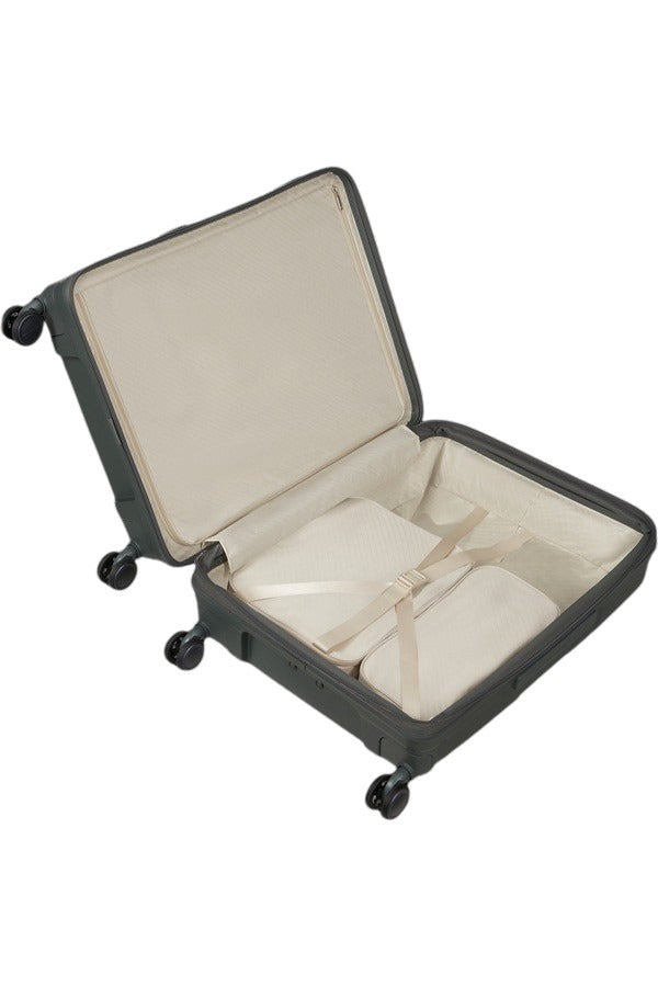 Samsonite Paralux Medium Trolley in unisex travel accessories, features a sleek design with sturdy wheels and a telescopic handle.