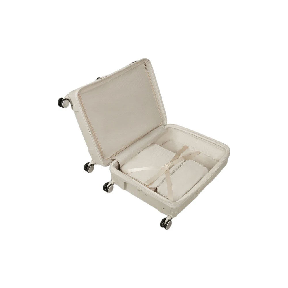 Samsonite Paralux Medium Trolley, unisex travel luggage with sturdy handle and wheels, designed for medium-sized journeys.