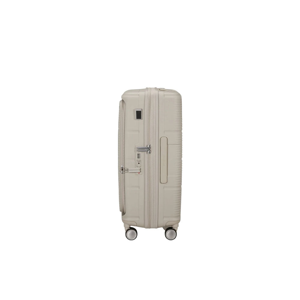 Samsonite Paralux Medium Trolley for unisex travel, durable suitcase with spinner wheels and secure handle for easy mobility.