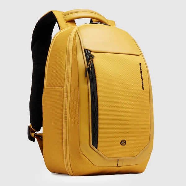 piquadro-zaino-da-viaggio-porta-pc-14-lyss-giallo.jpg