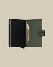 Secrid Miniwallet matte porta carte unisex, compact accessory for credit cards and documents, stylish and functional.