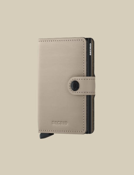 Miniwallet Porta carte Secrid in matte finish, unisex card holder with compact design for credit cards and documents.