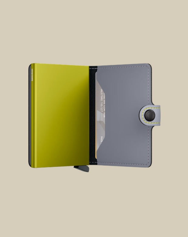 Secrid Miniwallet Matte Porta Carte unisex for credit cards and documents, compact and stylish accessory in matte finish.