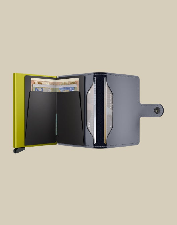 Secrid Miniwallet Matte Porta carte unisex, compact wallet with card slots and secure design, in sleek matte finish.