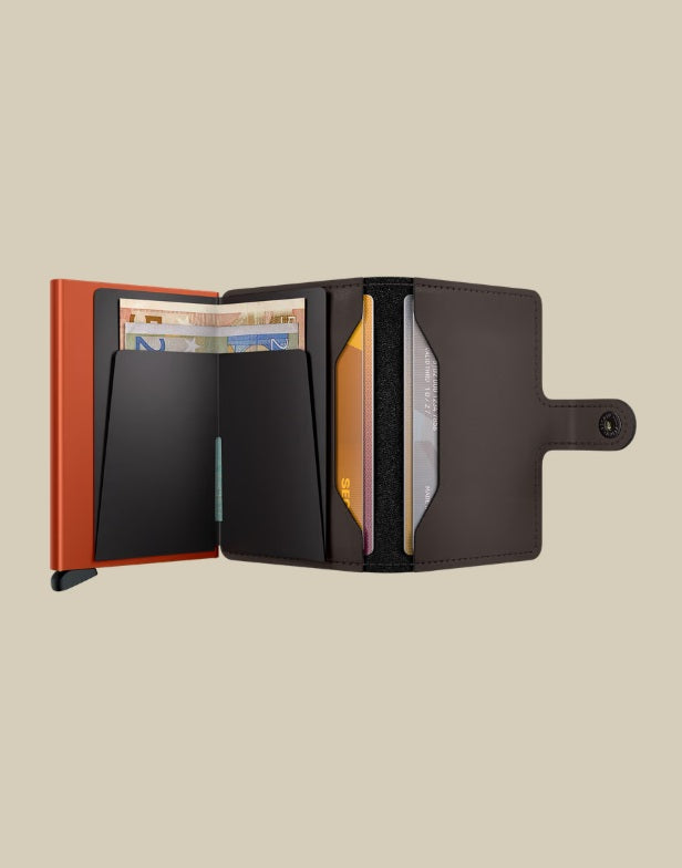 Secrid Miniwallet Matte Porta Carte, unisex leather card holder with compact design for credit cards and documents.