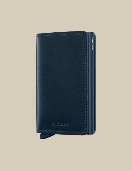 Secrid Slimwallet Original Porta carte unisex in sleek black leather with card slots and compact design.