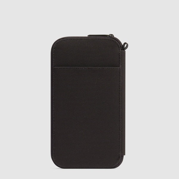 Piquadro Lyss passport holder in black leather with silver logo, unisex accessory with multiple card slots and passport compartment.