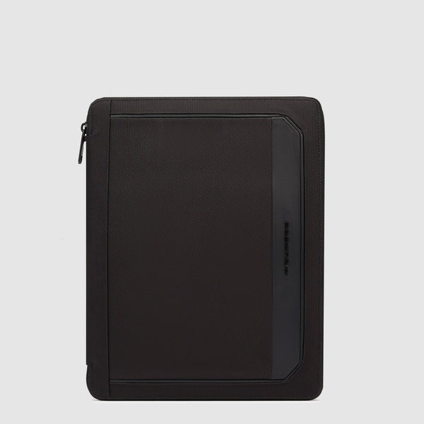 Unisex Piquadro Lyss portablocco con comparto per iPad® in resistente materiale nero, designed for organized everyday use.