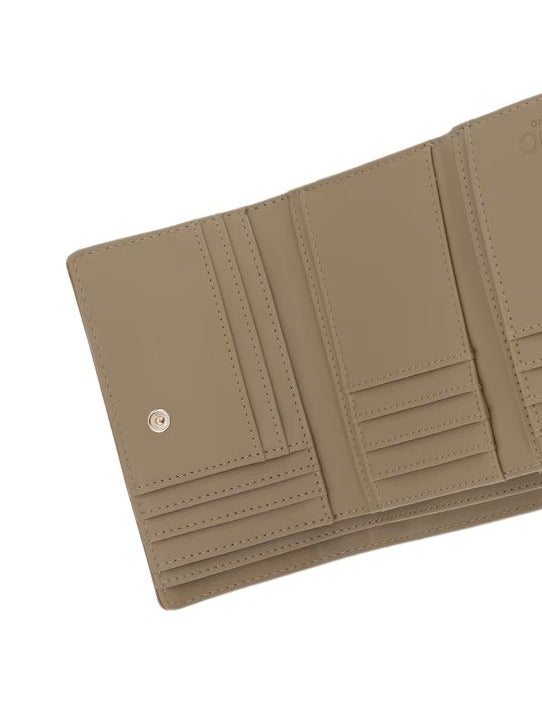 Liu Jo women's wallet in black leather featuring gold-tone logo hardware and multiple card slots.