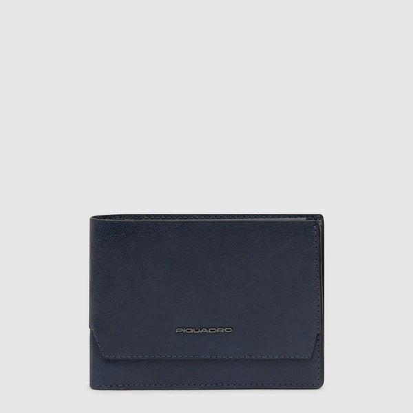 Piquadro Portafoglio Solm in leather, men's accessory with multiple card slots and wallet compartments.