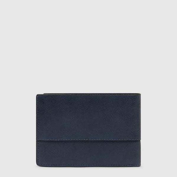 Leather Piquadro Portafoglio Solm men's wallet with multiple card slots and compact design, made by Piquadro.