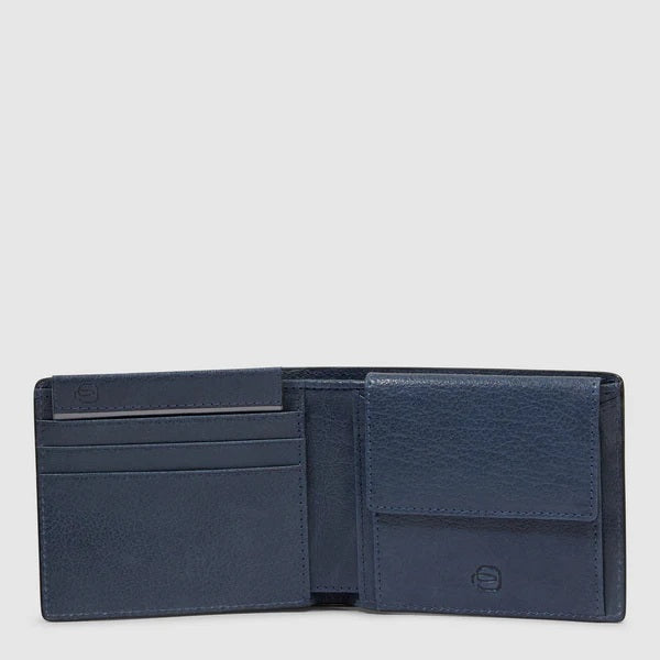Piquadro Portafoglio Solm in black leather with multiple card slots and a sleek, minimalist design for men's accessories.