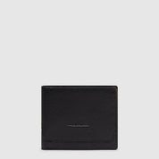 Black Piquadro Portafoglio Solm men's wallet with multiple card slots and cash compartment, made of high-quality leather.