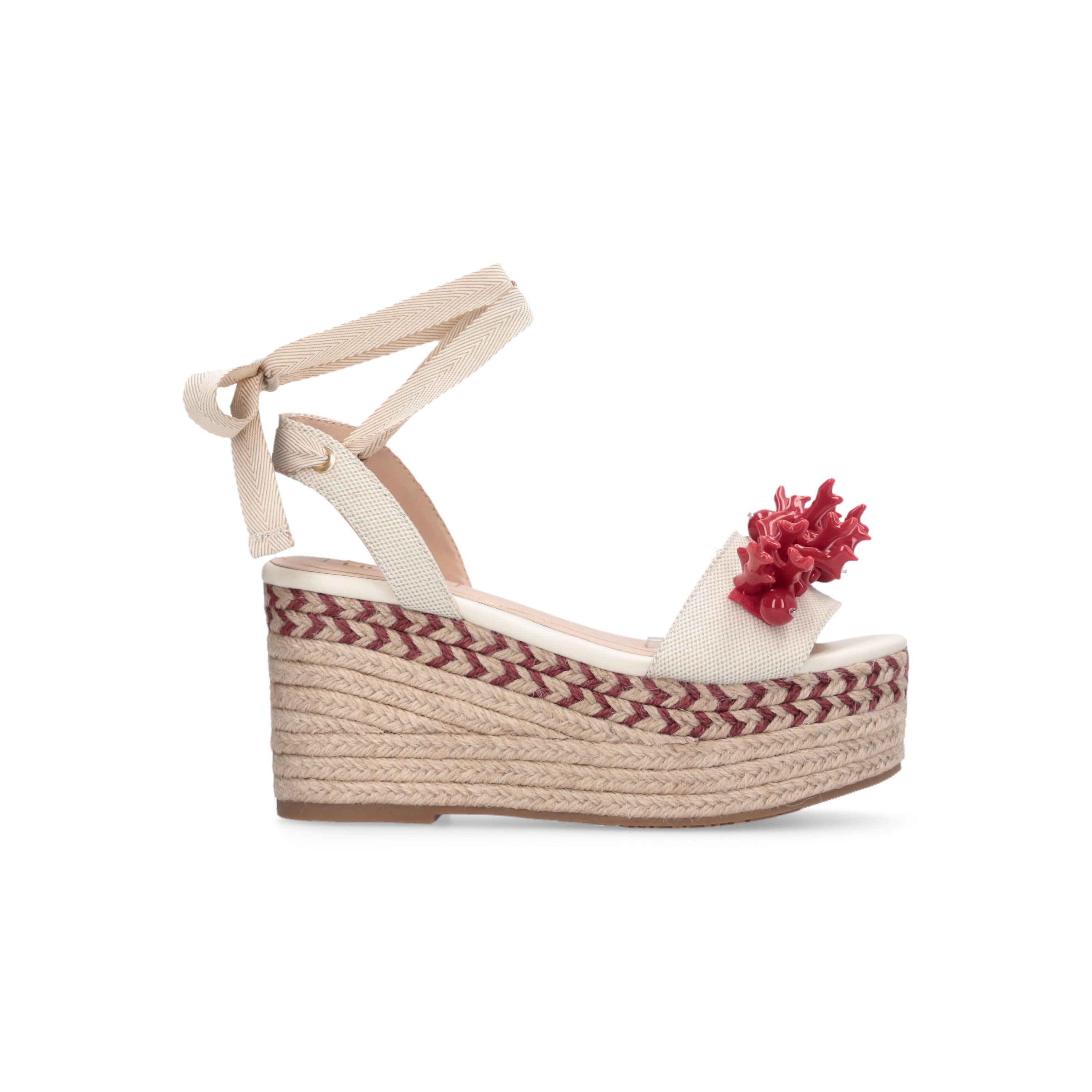 Liu Jo Bali sandals for women with flat soles and stylish straps, perfect for casual summer wear.