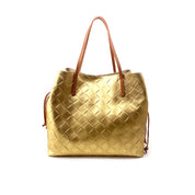 M BRC Shopping Treccia women's handbag with woven design, stylish tote for everyday use, featuring handles and spacious interior.