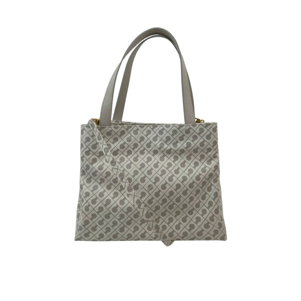 Gherardini top handle small bag, stylish women's handbag with leather finish, featuring a compact design and elegant craftsmanship.