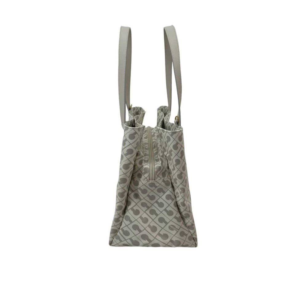Gherardini small top handle bag for women, made of leather with sleek design and compact size, suitable for everyday use.