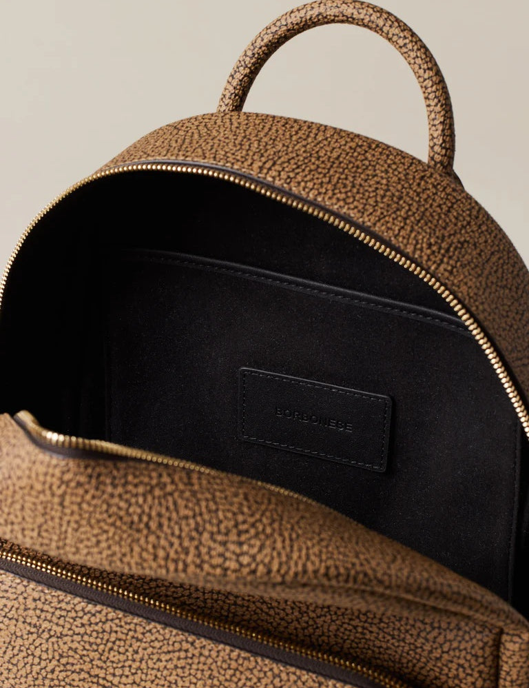 zaino-borbonese-gemini-backpack-medium-marrone-op-dettaglio-interno-con-logo.jpg