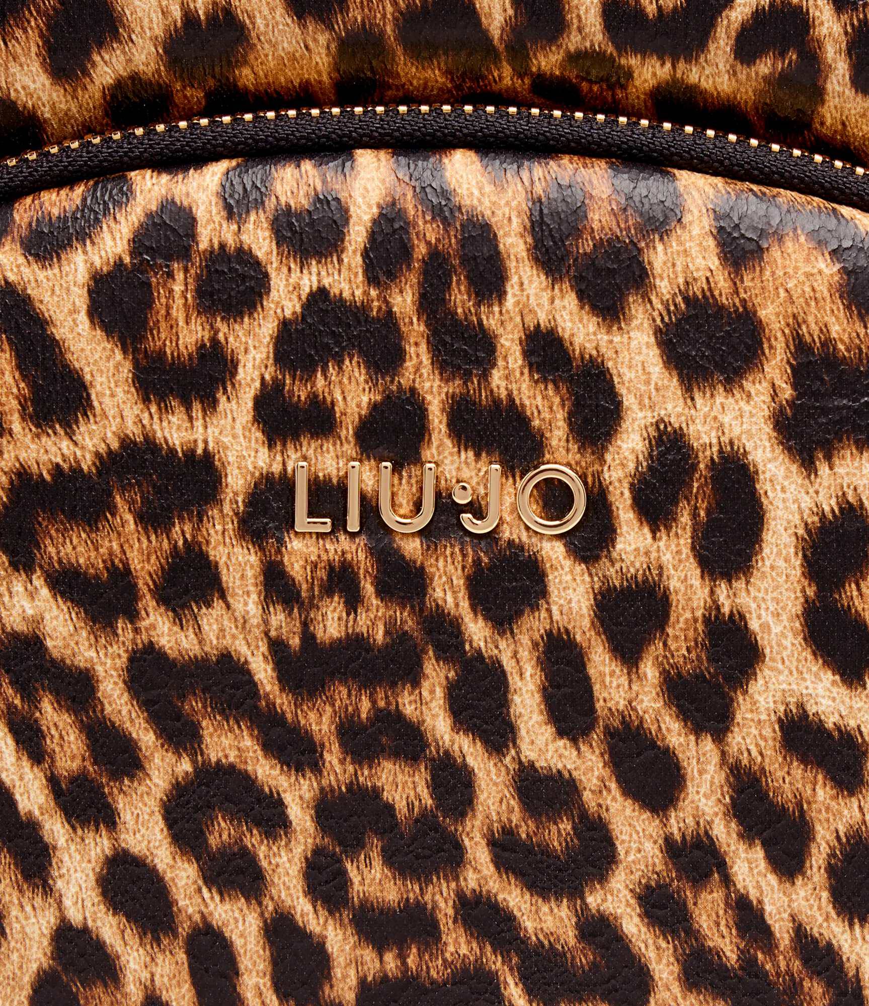 Liu Jo Manhattan women's backpack with sleek black design, adjustable straps, and silver-tone hardware for stylish everyday use.