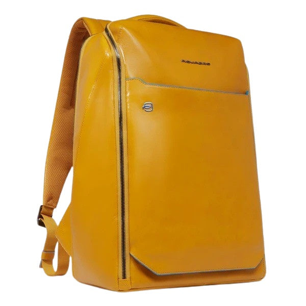 Piquadro unisex 15.6-inch laptop backpack with sleek design and multiple compartments, ideal for work and travel.