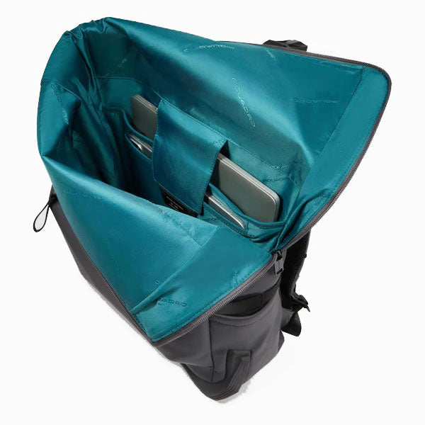 zaino-roll-top-piquadro-corner-2-grigio-scuro-scomparto-interno-porta-pc-15-6-e-ipad.jpg